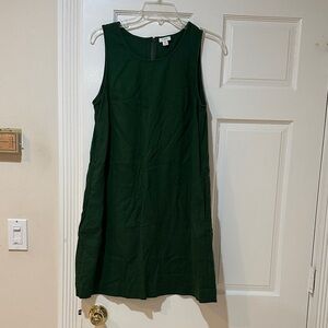 Elegant Green Linen Sleeveless Dress - Size 8
